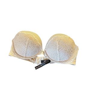 Victoria’s Secret strapless push-up bra 32D